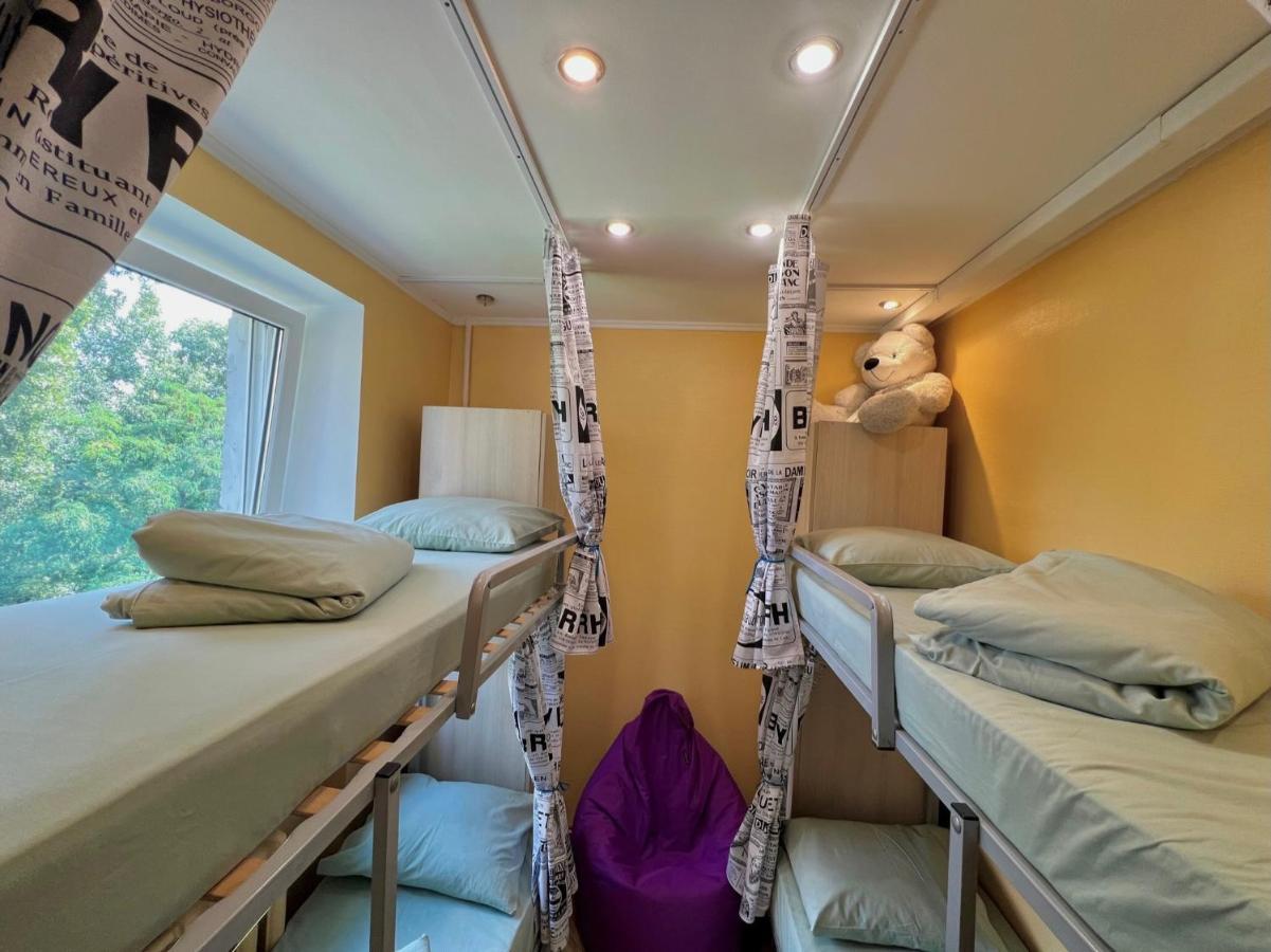 Pechersky Hostel キエフ エクステリア 写真